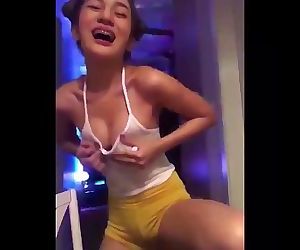 Sexy and Horny Thai girl..